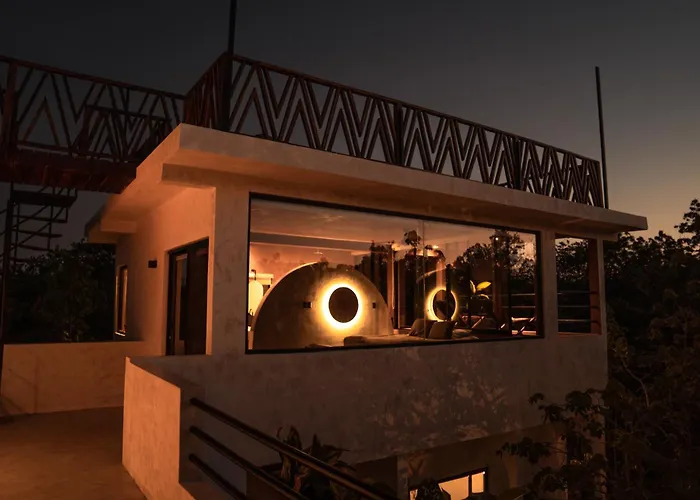 Casa Tira - Your Luxury Jungle Mansion In