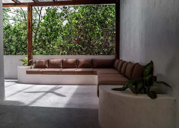 Casa Tira - Your Luxury Jungle Mansion In