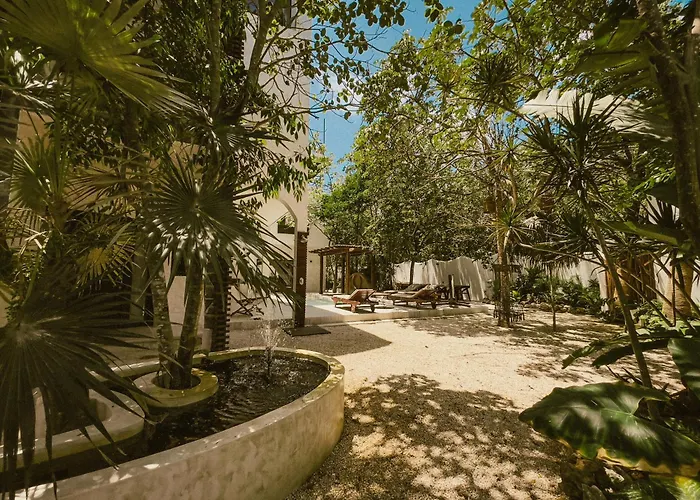 Casa Tira - Your Luxury Jungle Mansion In